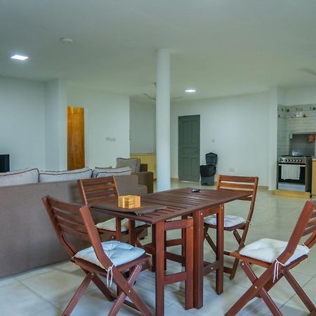 E&E Self Catering Beau Vallon (Mahe) Exterior foto