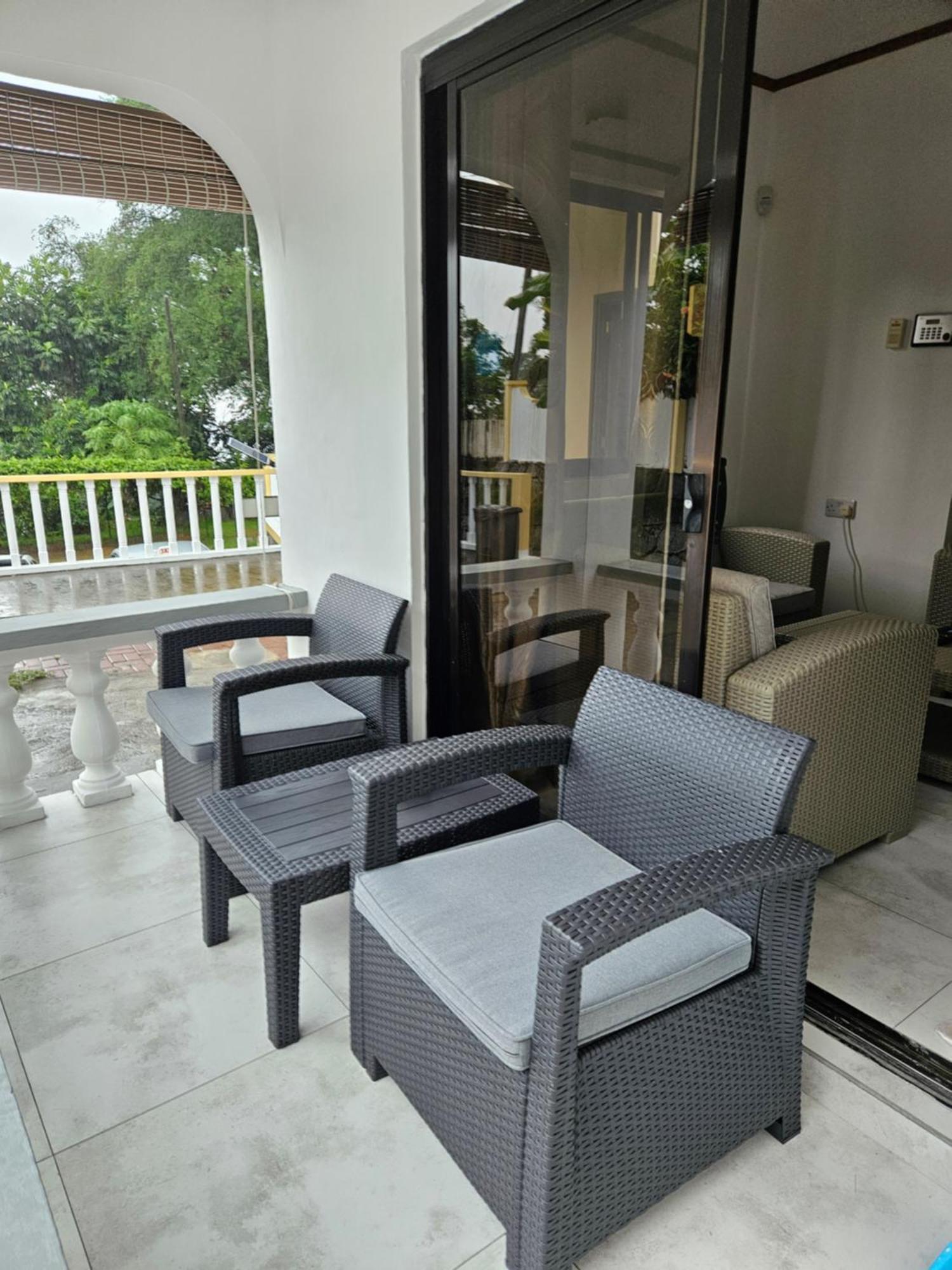 E&E Self Catering Beau Vallon (Mahe) Exterior foto